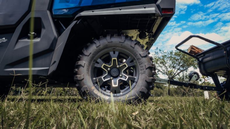 QUADRICICLO CFMOTO UFORCE 1000