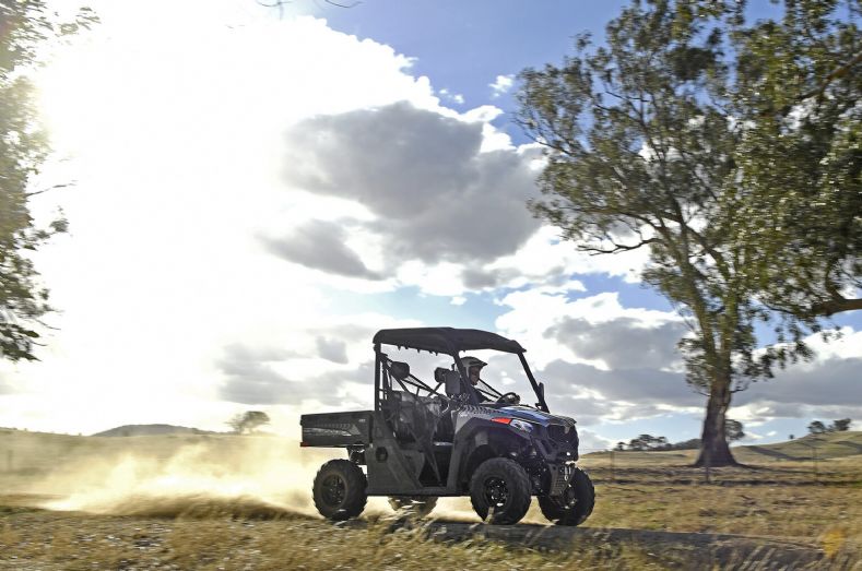 QUADRICICLO CFMOTO UFORCE 600