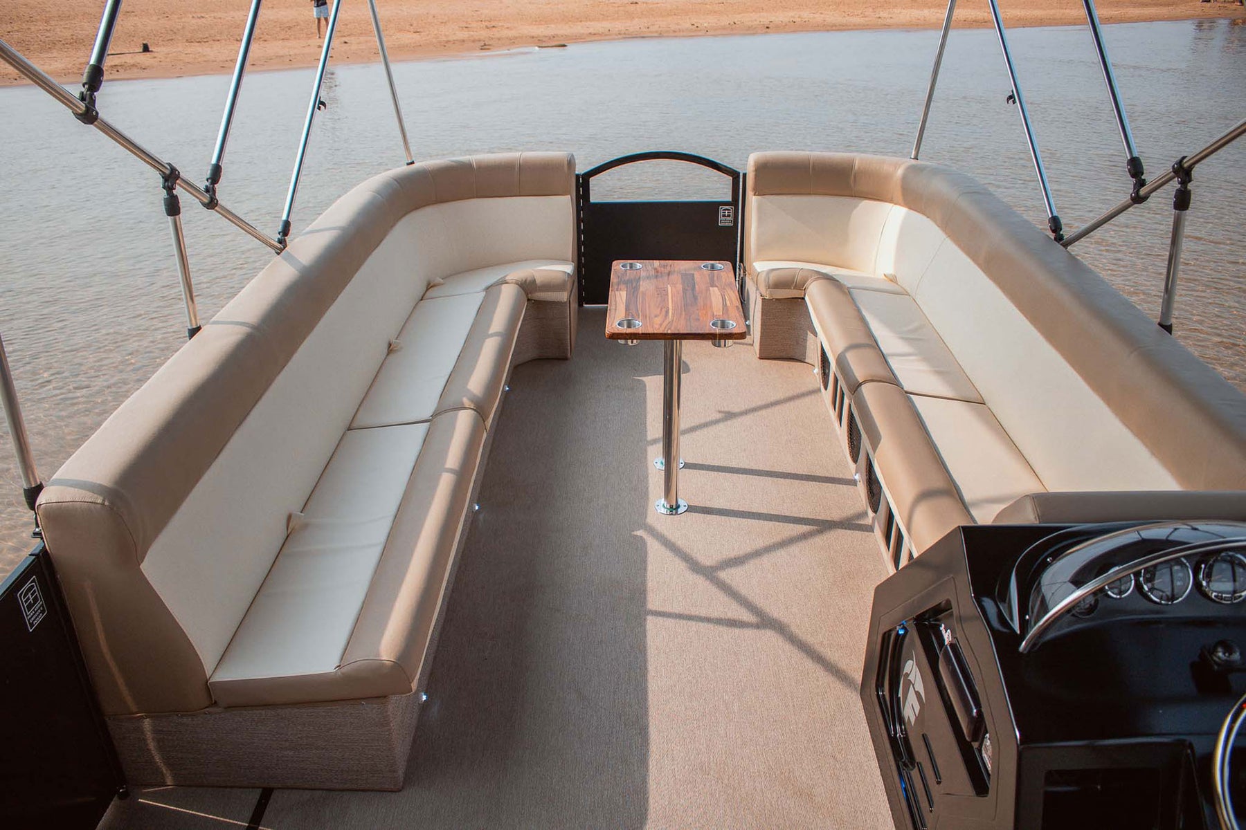 F Boat 9500 Duplo Deck