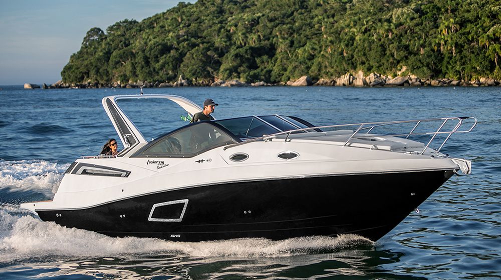 Lancha Fibrafort Focker 330 GT